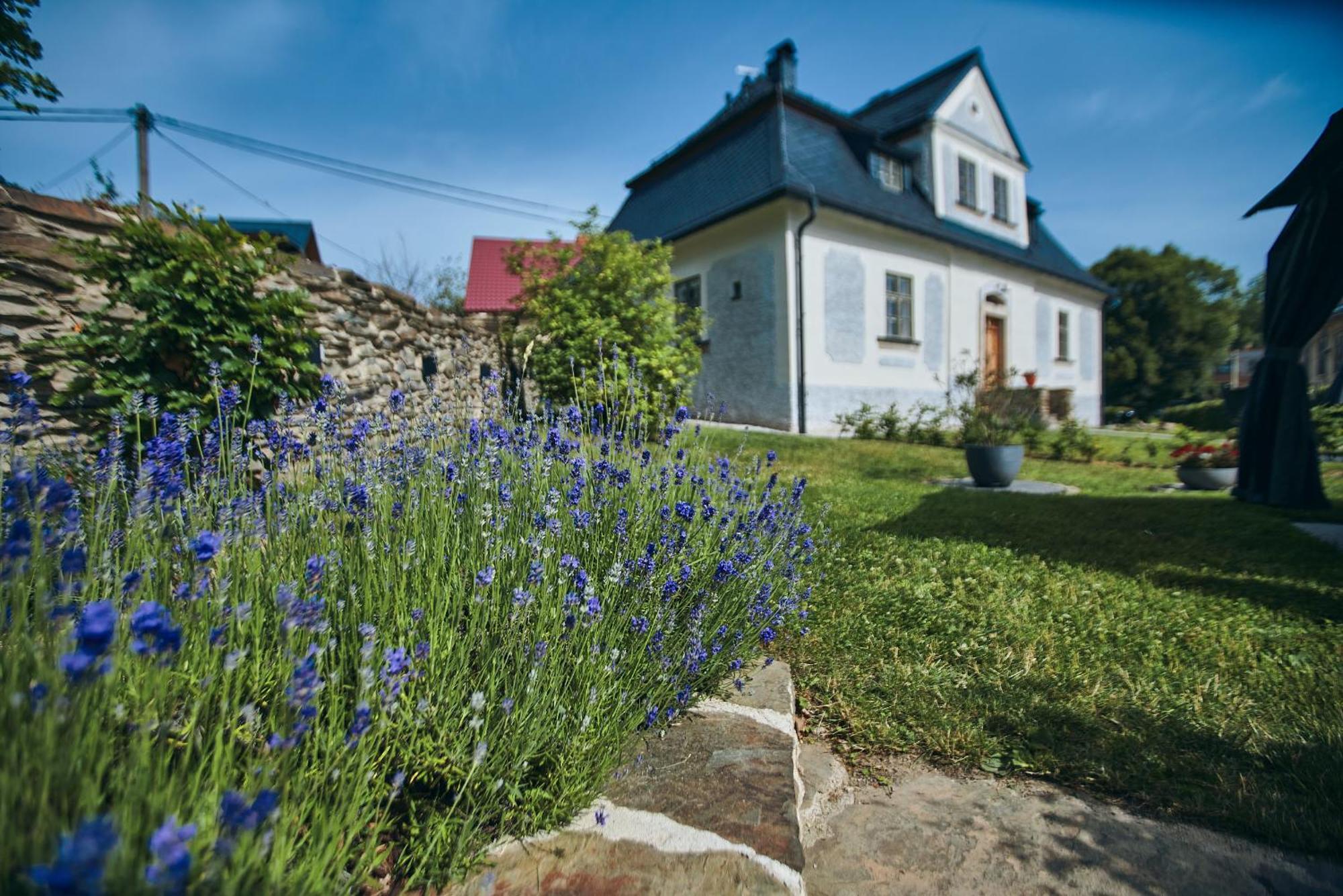 Barokni Kaplanka 1796 A. D. - Luxusni Apartmany V Ceskem Raji Zelezny Brod Exterior photo